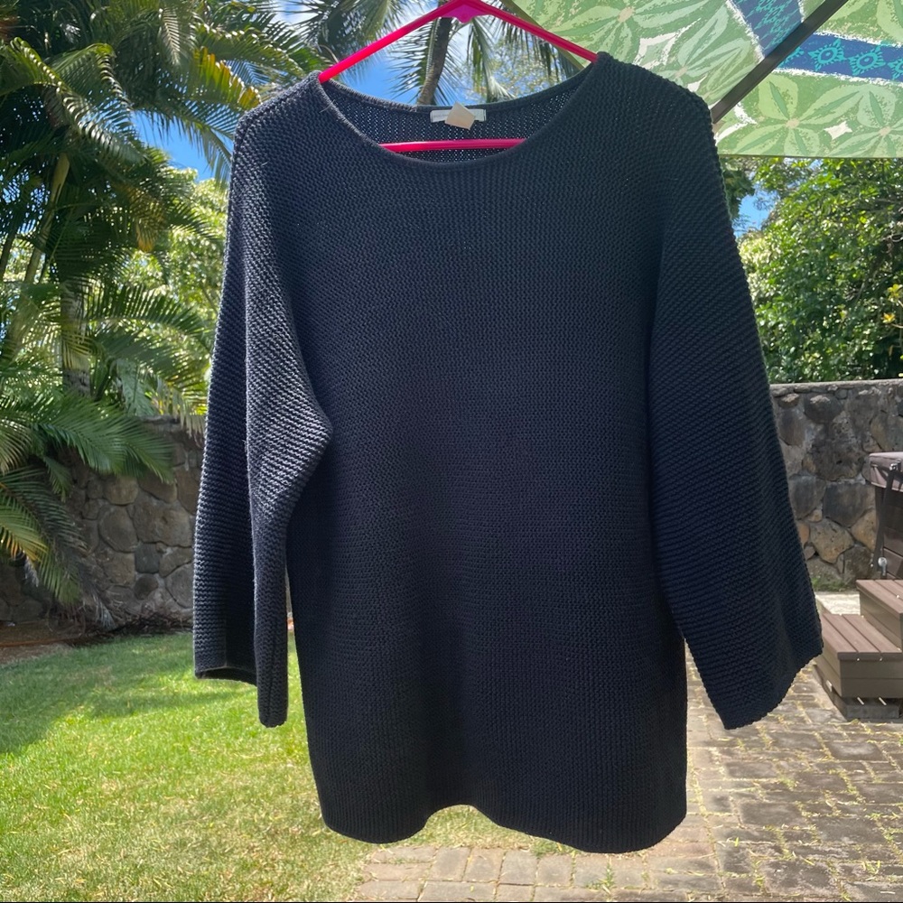 H&M NAVY CHUNKY KNIT SWEATER :)